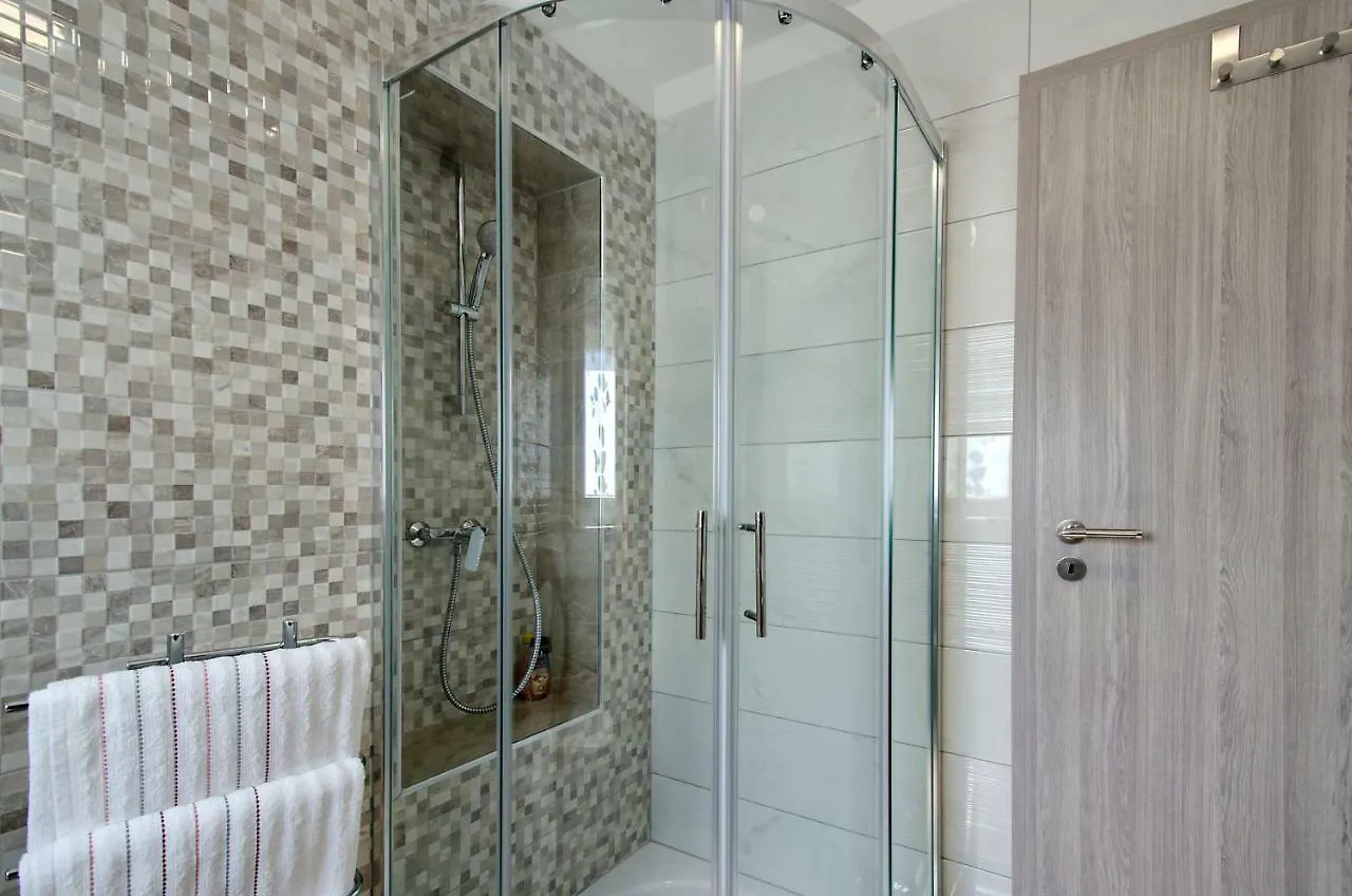 Apartment Pula R&D 0*,  Croazia